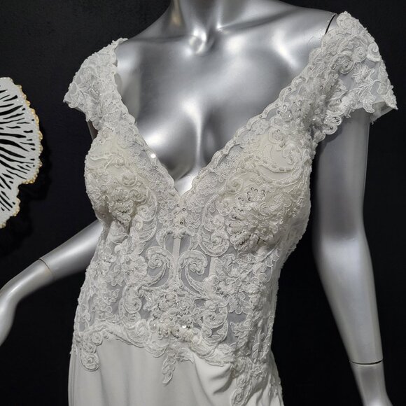 NWT~$1850~STELLA COUTURE~16/18~OFF WHITE EMBROIDERED BEADED LACE WEDDING DRESS - Picture 2 of 16
